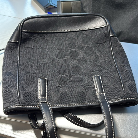 Coach Signature Collection Black Bag - Picture 13 of 17